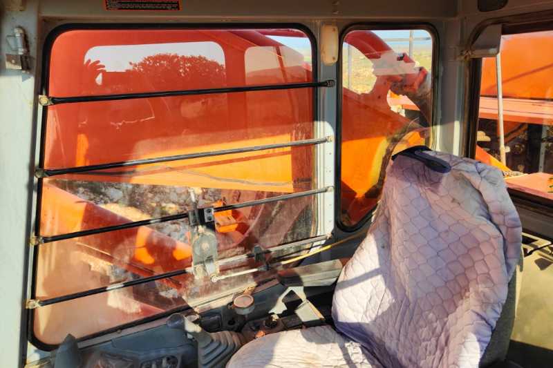 OmecoHub - Immagine HITACHI EX800H-5